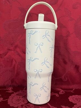 White Travel Tumbler with Light Blue Bow Pattern and Carry Handle - Unbranded
